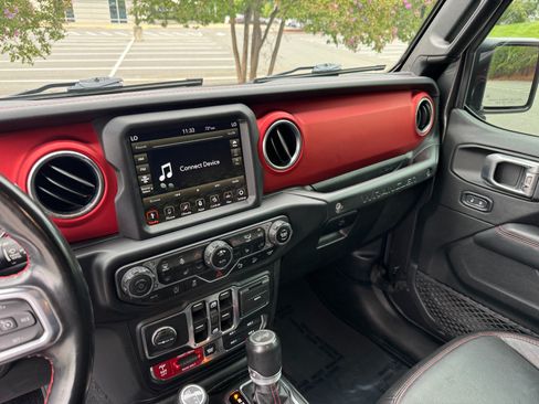 Used 2020 Jeep Wrangler Unlimited Rubicon AWD/4WD image 38
