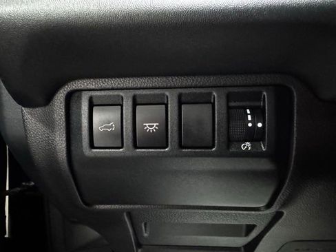 Used 2023 Subaru Ascent Limited image 24