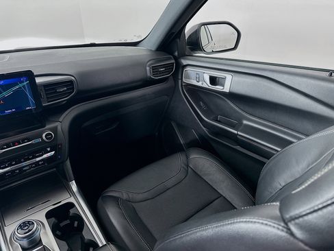 Used 2020 Ford Explorer ST w/ ST Street Pack image 32