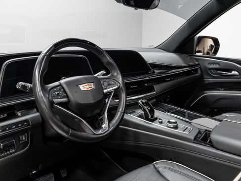 Used 2022 Cadillac Escalade Sport w/ Touring Package AWD/4WD image 8