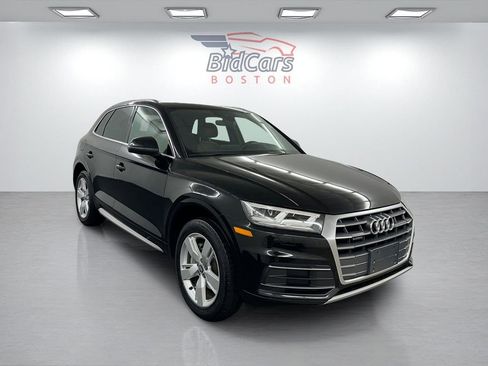 Used 2018 Audi Q5 2.0T Premium Plus w/ Premium Plus Package image 3