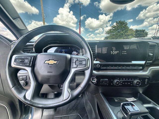 Used 2024 Chevrolet Silverado 1500 LT w/ Texas Edition Plus AWD/4WD image 11