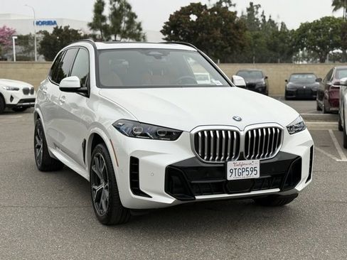 Used 2026 BMW X5 xDrive40i w/ M Sport Package image 5