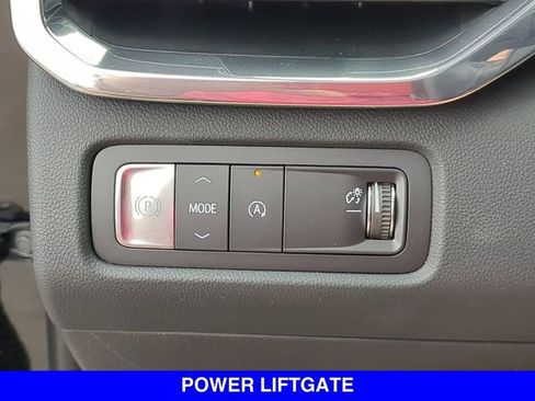 New 2025 GMC Acadia Elevation image 25