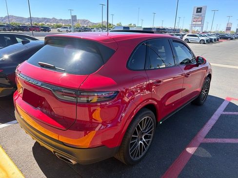Used 2021 Porsche Cayenne AWD/4WD image 6
