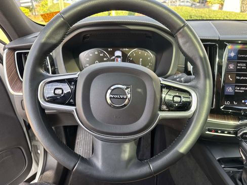Used 2021 Volvo XC60 T5 Inscription w/ Advanced Package image 26