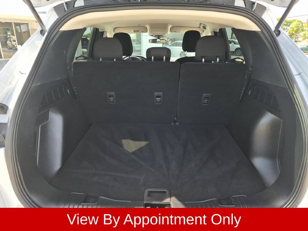 Used 2025 Ford Escape Active AWD/4WD image 29