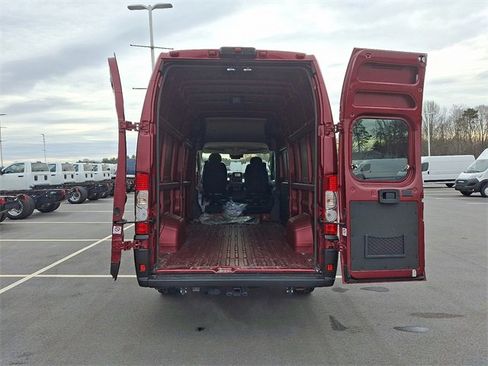 Used 2025 RAM ProMaster 3500 w/ Quick Order Package 22G SLT image 29