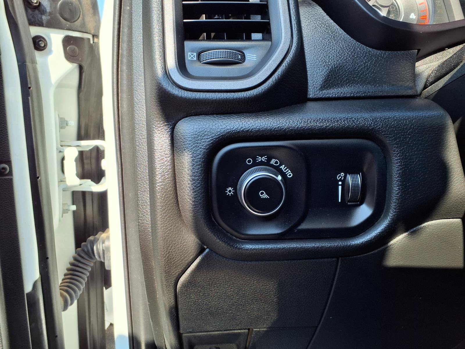 Used 2023 RAM 3500 Tradesman AWD/4WD image 13