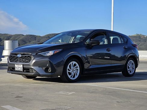 Certified 2025 Subaru Impreza 2.0i image 7