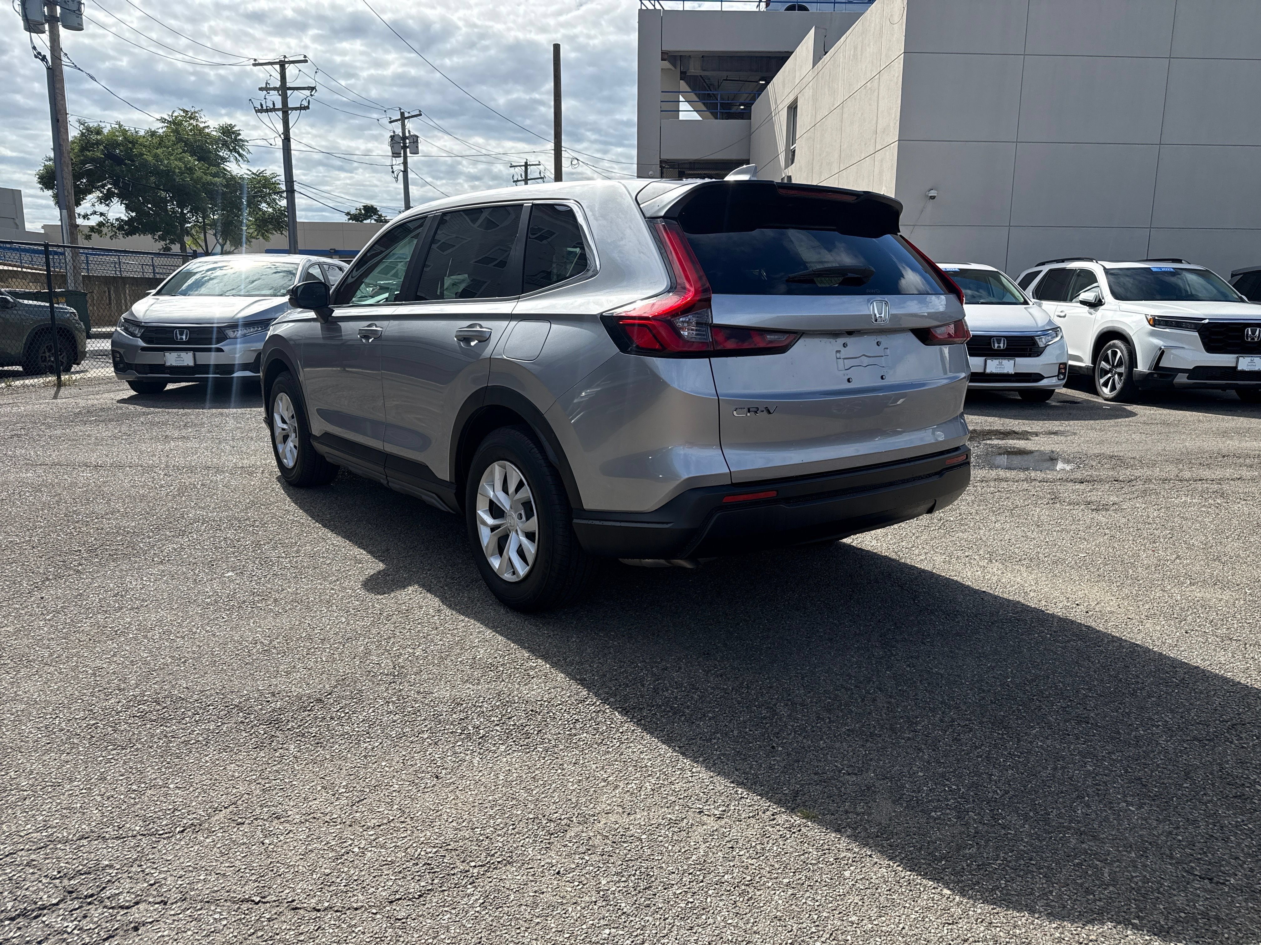 Certified 2025 Honda CR-V LX image 3