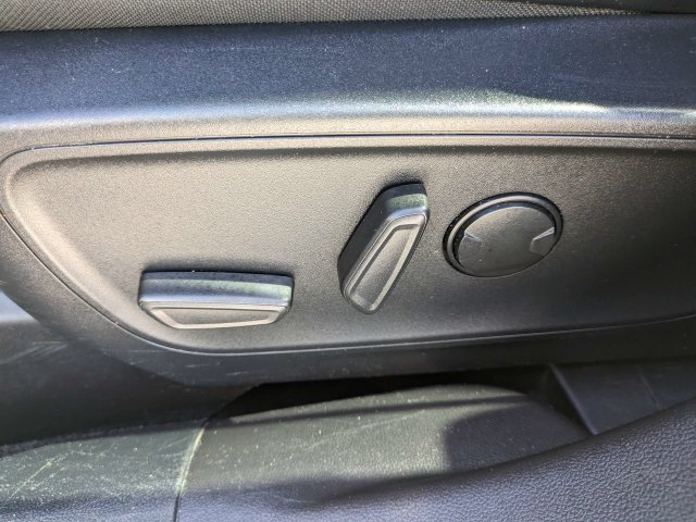 Used 2024 Ford Escape ST-Line FWD image 20