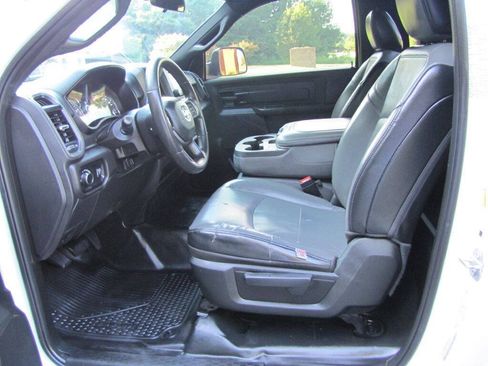 Used 2022 RAM 3500 Tradesman RWD image 12