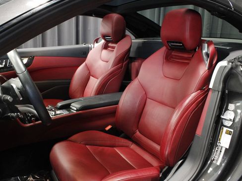 Used 2019 Mercedes-Benz SL 550 image 15