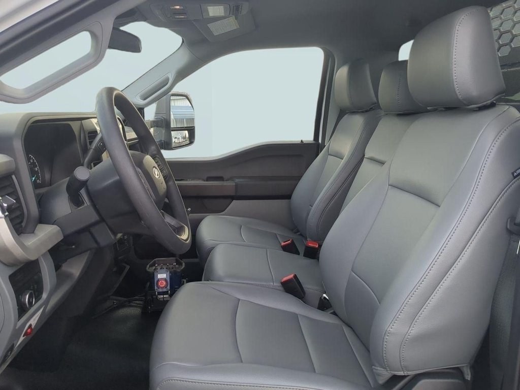 New 2024 Ford F550 4x4 Regular Cab Super Duty image 12