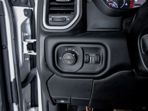 Used 2020 RAM 3500 Laramie image 29