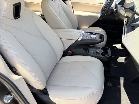 Certified 2024 BMW iX xDrive50 w/ Premium Package AWD/4WD image 12