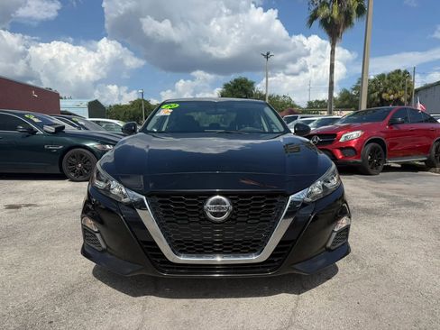 Used 2020 Nissan Altima 2.5 S FWD image 2