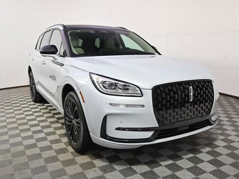 New 2026 Lincoln Corsair Reserve w/ Jet Appearance Package image 9