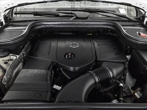 Used 2025 Mercedes-Benz GLE 350 4MATIC image 25