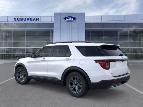 Used 2026 Ford Explorer Active w/ Active Comfort Package AWD/4WD image 4