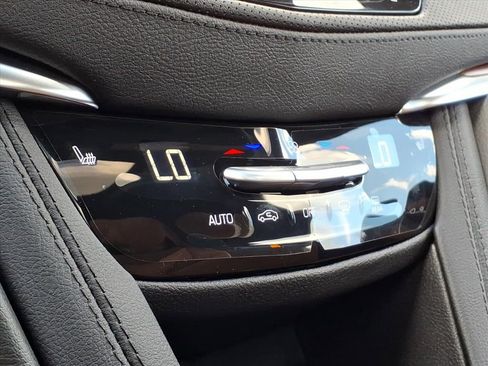 New 2025 Cadillac XT5 Premium Luxury w/ LPO, Floor Liner Package image 18