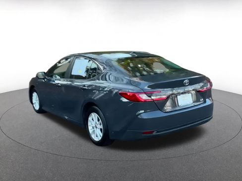 Used 2025 Toyota Camry LE image 11