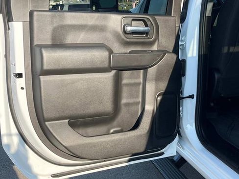 Used 2025 Chevrolet Silverado 2500 Custom w/ Custom Value Package image 20