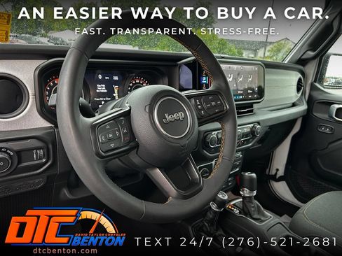 Used 2025 Jeep Wrangler Unlimited Sport AWD/4WD image 11