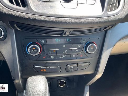 Certified 2019 Ford Escape SE FWD image 30