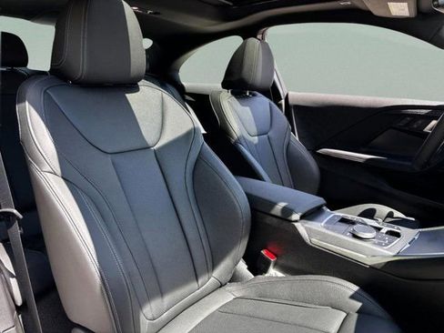 Used 2025 BMW 230i xDrive Coupe w/ Premium Package image 9