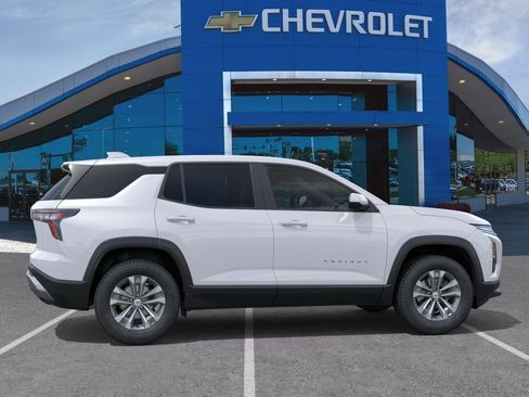 New 2026 Chevrolet Equinox LT FWD image 29