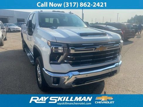 Used 2024 Chevrolet Silverado 3500 LTZ w/ LTZ Convenience Package AWD/4WD image 1