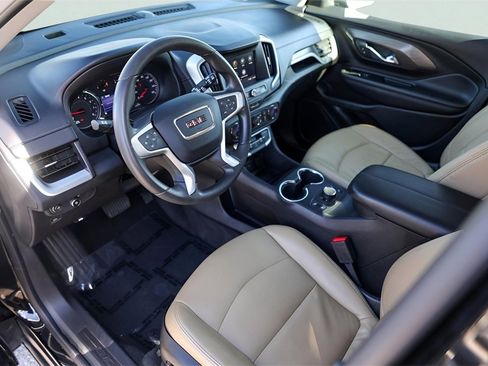 Used 2023 GMC Terrain SLE w/ Driver Convenience Package image 13