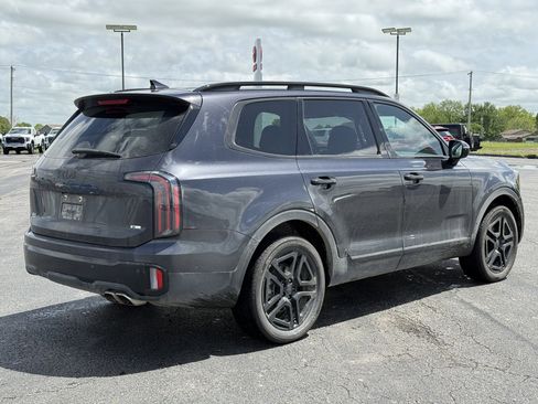 Used 2025 Kia Telluride SX X-Line AWD/4WD image 3