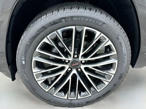 New 2026 GMC Terrain Denali AWD/4WD image 9