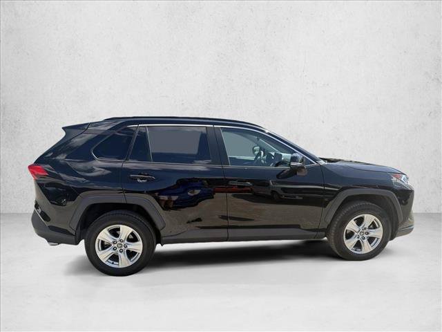 Used 2021 Toyota RAV4 XLE FWD image 6