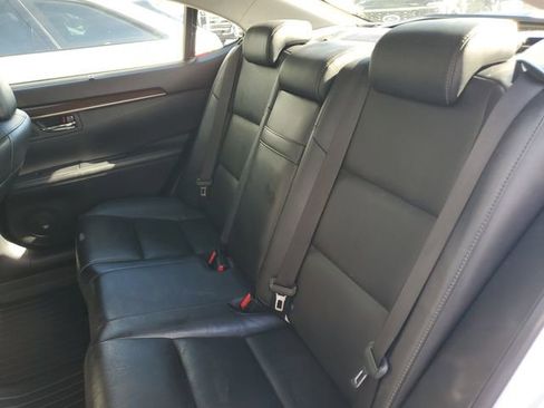 Used 2013 Lexus ES 350 FWD image 17
