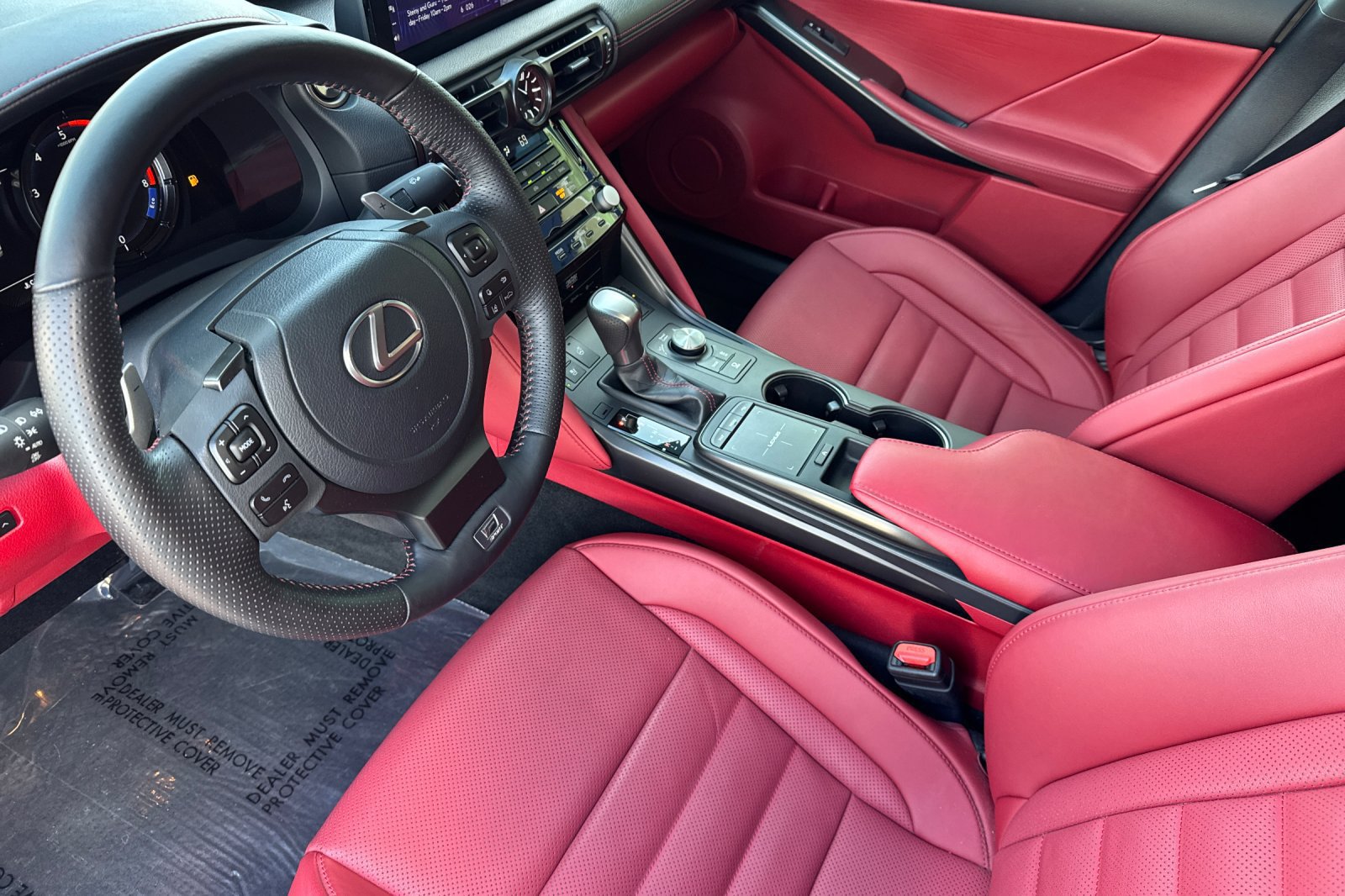 Used 2023 Lexus IS 500 RWD image 10