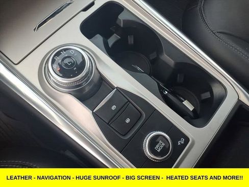 Used 2023 Ford Explorer XLT w/ Equipment Group 202A image 24