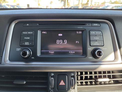 Used 2017 Kia Optima LX w/ Option Group 014 image 30