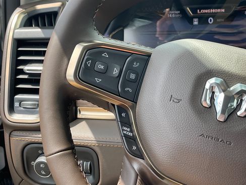 Used 2026 RAM 1500 Limited AWD/4WD image 27