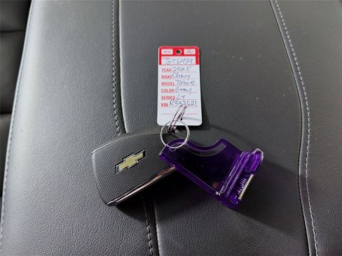 Used 2025 Chevrolet Tahoe LT image 34