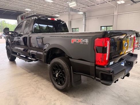 Used 2023 Ford F250 XL w/ STX Appearance Package AWD/4WD image 6