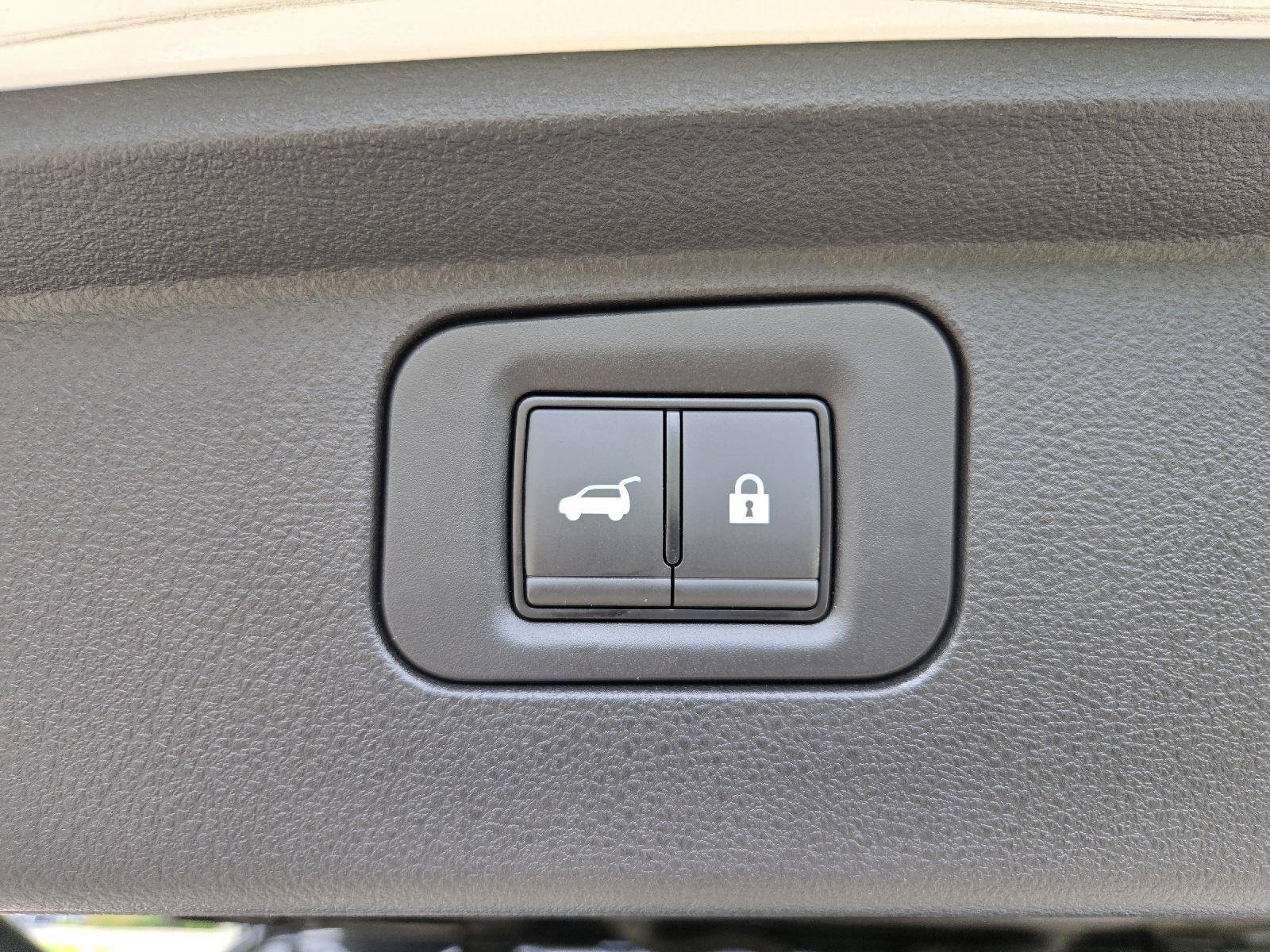 Used 2025 Nissan Armada PRO-4X AWD/4WD image 10