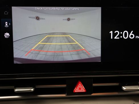 Used 2023 Hyundai Elantra SEL w/ Convenience Package image 7