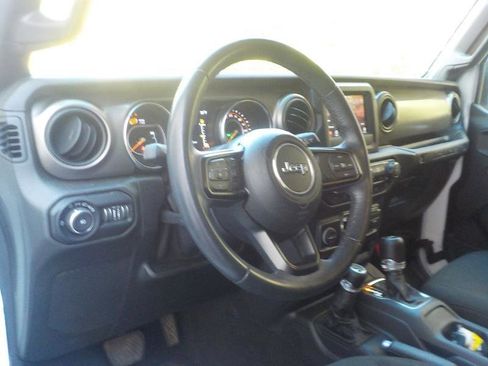 Used 2019 Jeep Wrangler Unlimited Sport S AWD/4WD image 13