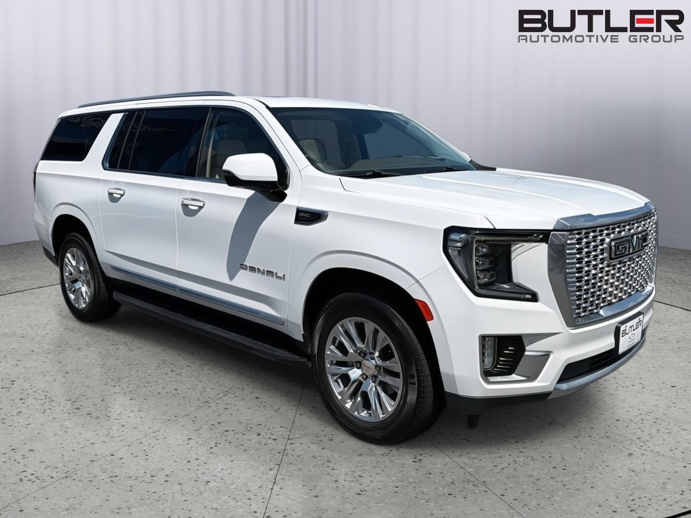 Used 2024 GMC Yukon XL Denali RWD image 8