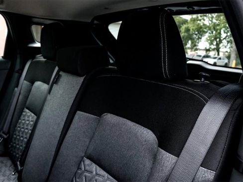 New 2025 Nissan Kicks SV image 19