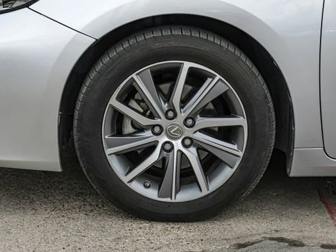 Used 2016 Lexus ES 300h image 66